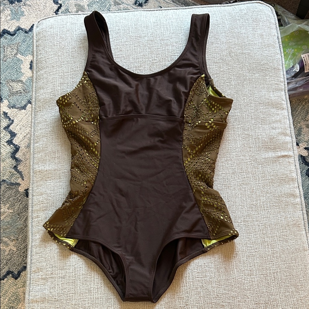 NEW Seea brown Lilia green laser cut side surf suit swimsuit, Zait - Picture 4 of 11